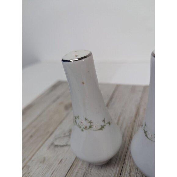 Sheffield China Japan Elegance Salt and Pepper Shaker 4 1/2" - Picture 2 of 9